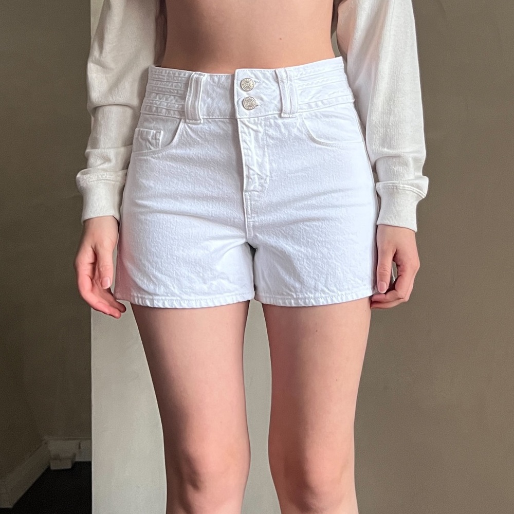 Frame Double Button White Shorts